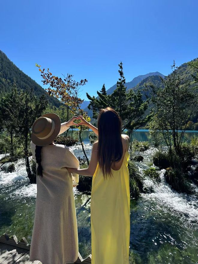 2024一定要看的：四川旅游四日攻略自由行攻略(图1)