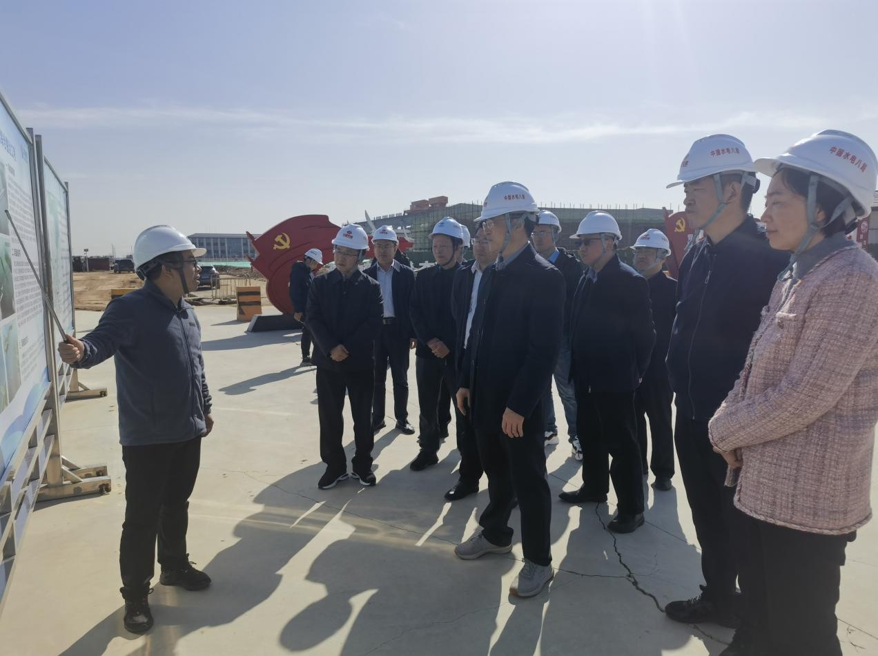 南昌工程学院赴赣抚尾闾水利枢纽调研学习(图2)