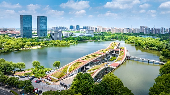 江苏苏州：描摹“水清岸秀”生态图景