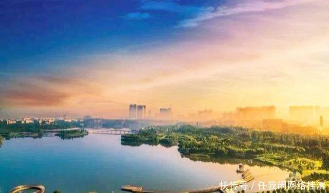 重庆2025年污水治理→建设改造2500公里管网+新增50万吨天处理能力