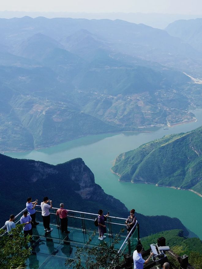 跟朋友去三峡五日游玩多少钱宜昌三峡旅行5天4晚路线及美食(图3)