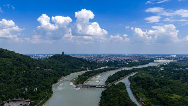 新闻多一点 都江堰：千年水利工程守护天府安澜(图2)