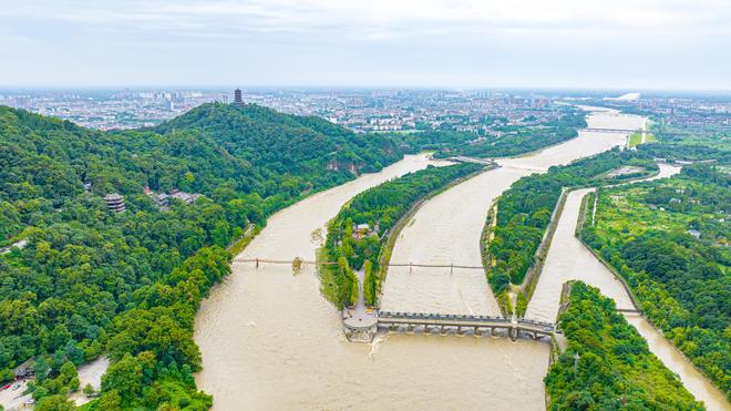 新闻多一点 都江堰：千年水利工程守护天府安澜(图5)