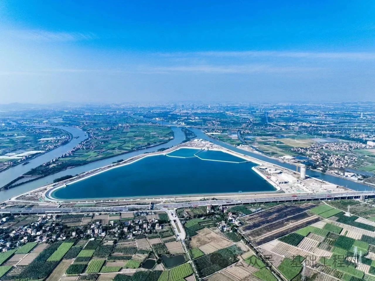 河南千马建筑取得水利工程堤坝建造用设备专利有效避免物料搅拌死角