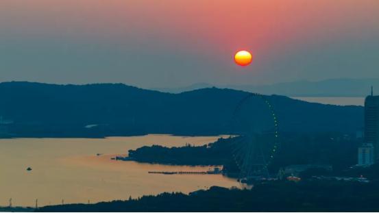 太湖焕新颜锡城绘绿卷——无锡解锁保护与发展双赢密码(图1)