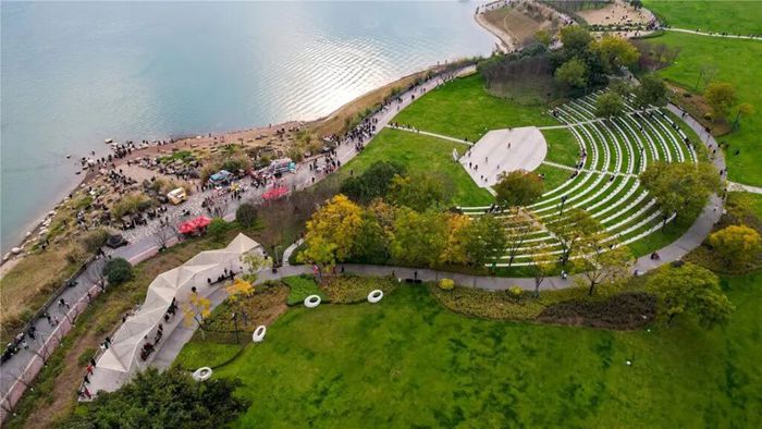 生态治理 消落带变身城市新风景(图1)