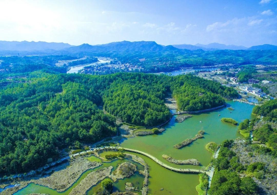 水清岸綠、魚翔淺底 江河治理交出“綠色答卷”(图3)