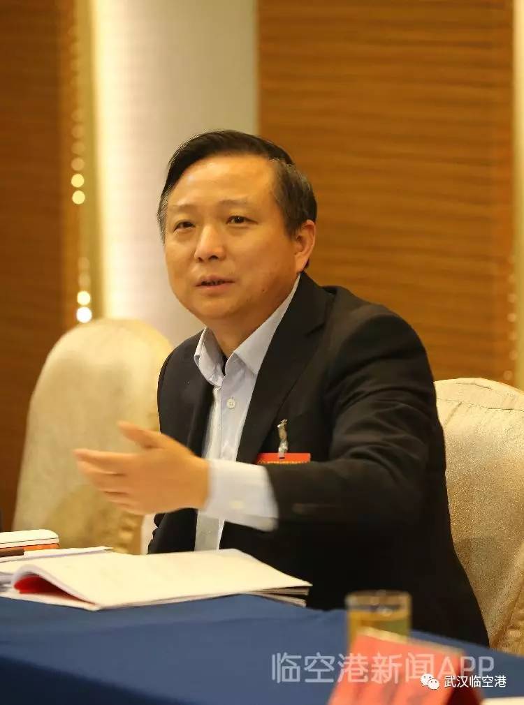 凤凰网专访杨泽发 区长说了！未来五年撸起袖子这么干！(图1)