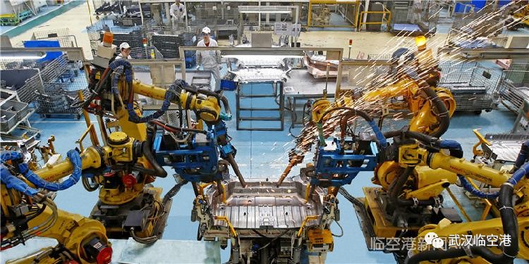 凤凰网专访杨泽发 区长说了！未来五年撸起袖子这么干！(图8)