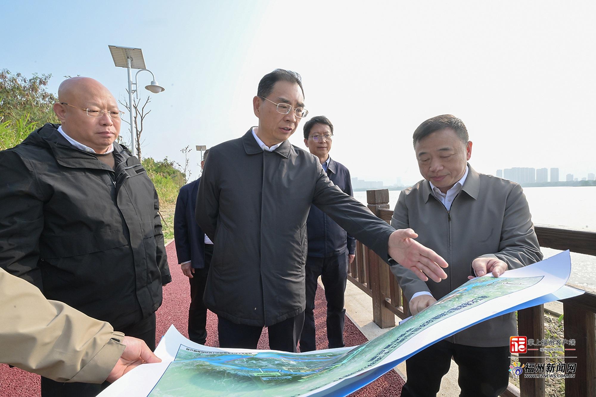 吴贤德赴仓山区开展“护河爱水、清洁家园”活动暨调研城市品质提升工作(图1)