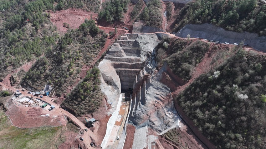 凉山喜德：米市水库建设加快 建成后总库容达163亿立方米(图2)