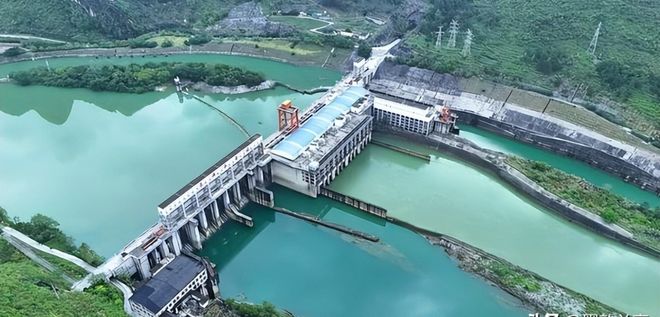 5700亿立方米水必须留住！中国超级工程：喂饱西北重获新生(图4)