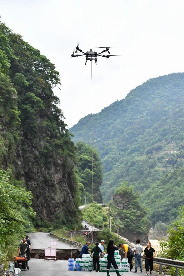 众志成城筑防线风雨同舟护家园——湖南全力开展防汛抢险救援纪实(图2)